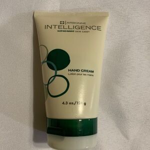 ARBONNE Intelligence hand cream lotion NWT